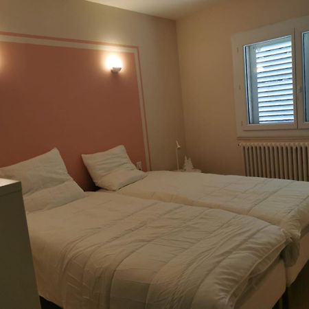 דול La Rive Du Doubs - 2 Chambres - 5 Pers - 56, Chemin Du Canal Du Rhone Au Rhin מראה חיצוני תמונה